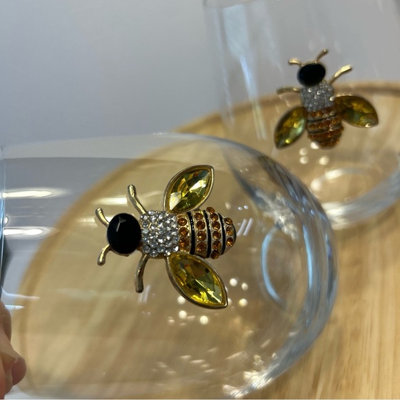 Rachel Zoe Bumble Bee Stemless Wine Glasses Tumblers Set Of 2 - Picture 4 of 6